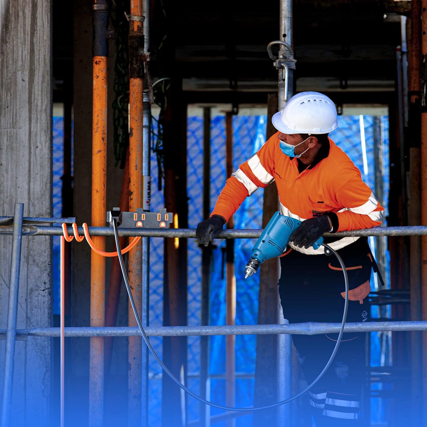 Extension Cord with 3 Outlets, 14 Gauge Indoor/Outdoor